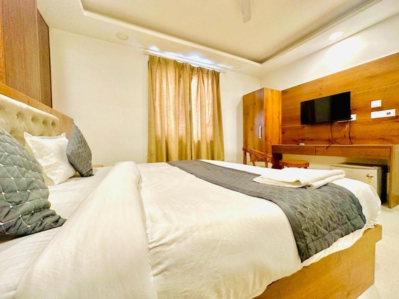 Hotel Qubic Near Igi Delhi Airport نيودلهي المظهر الخارجي الصورة