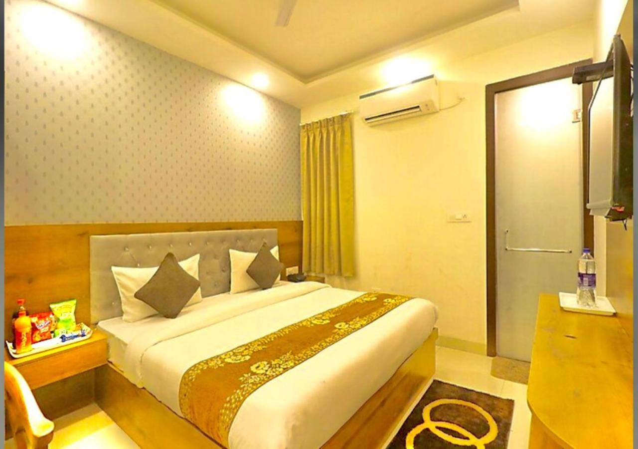 Hotel Qubic Near Igi Delhi Airport نيودلهي المظهر الخارجي الصورة