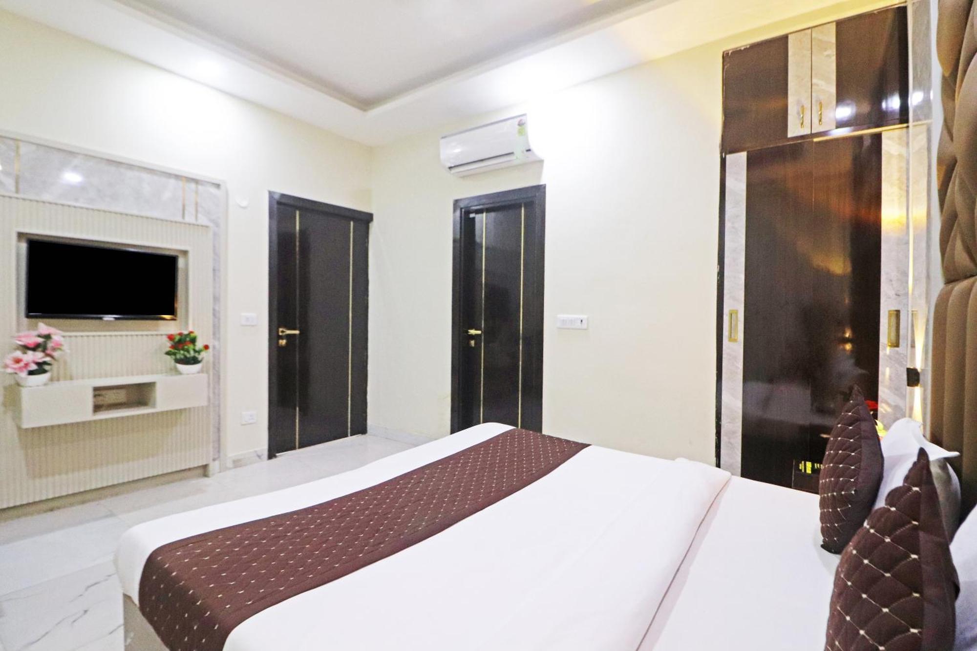 Hotel Qubic Near Igi Delhi Airport نيودلهي المظهر الخارجي الصورة